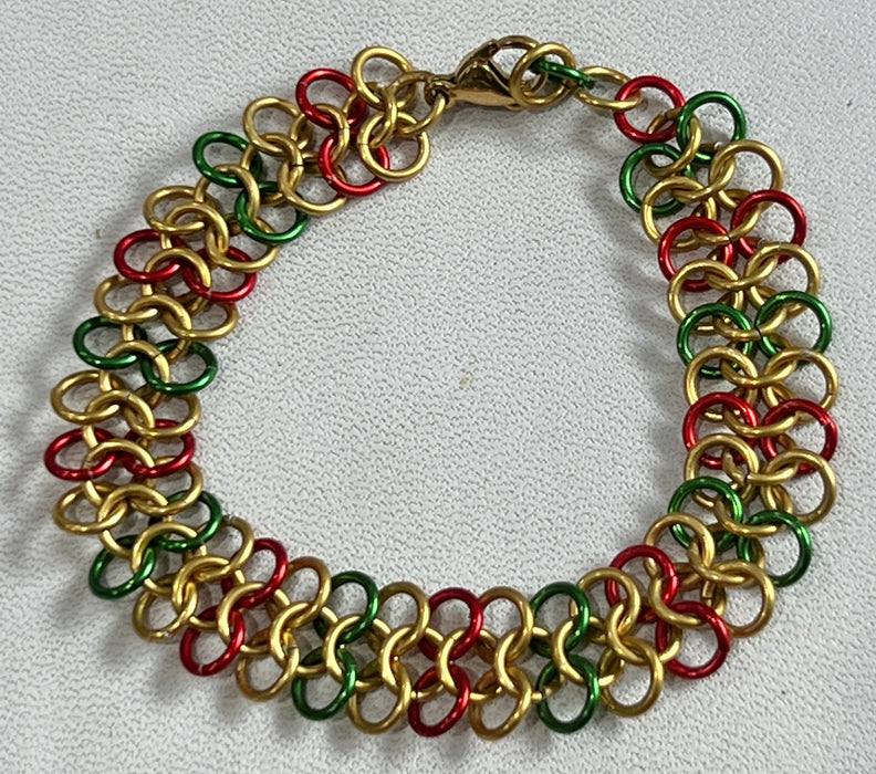 Holiday Colors Chainmaille Bracelet 003